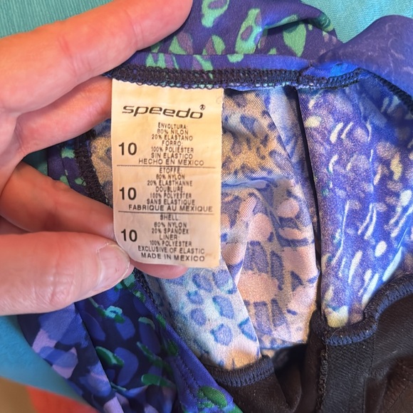 Speedo One Piece Women’s Bathing Suit - Picture 4 of 4